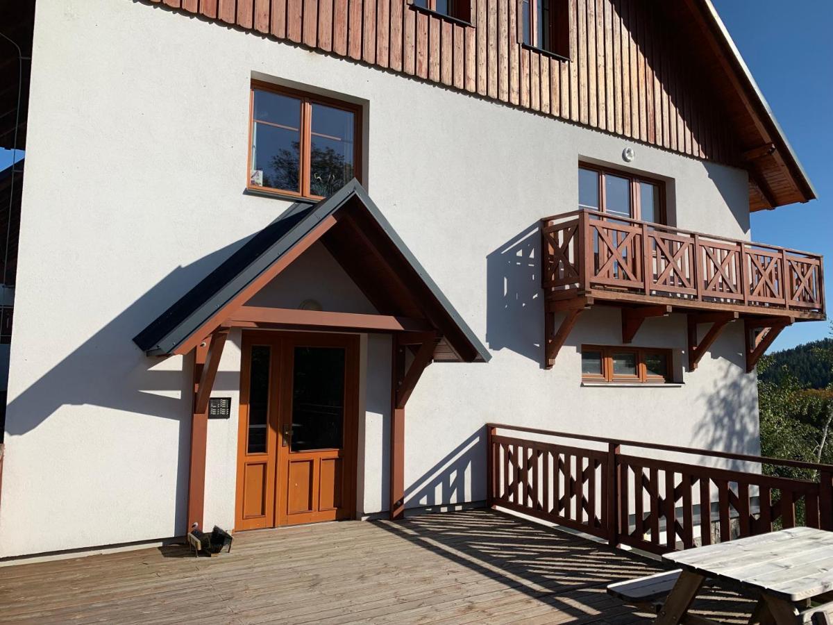 Apartman Mezi Kopci - Mid Hills Apartment Roudnice Exterior photo